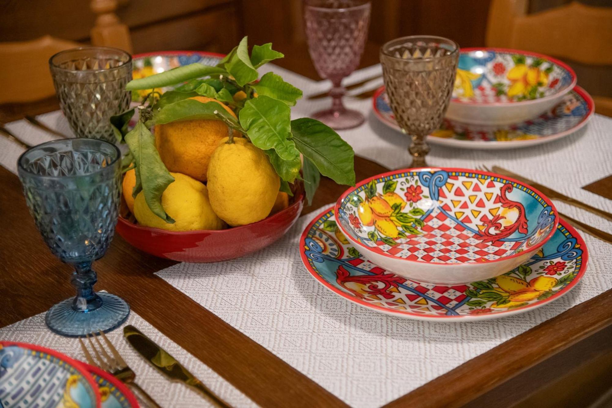 Suite Old Town Соренто Екстериор снимка