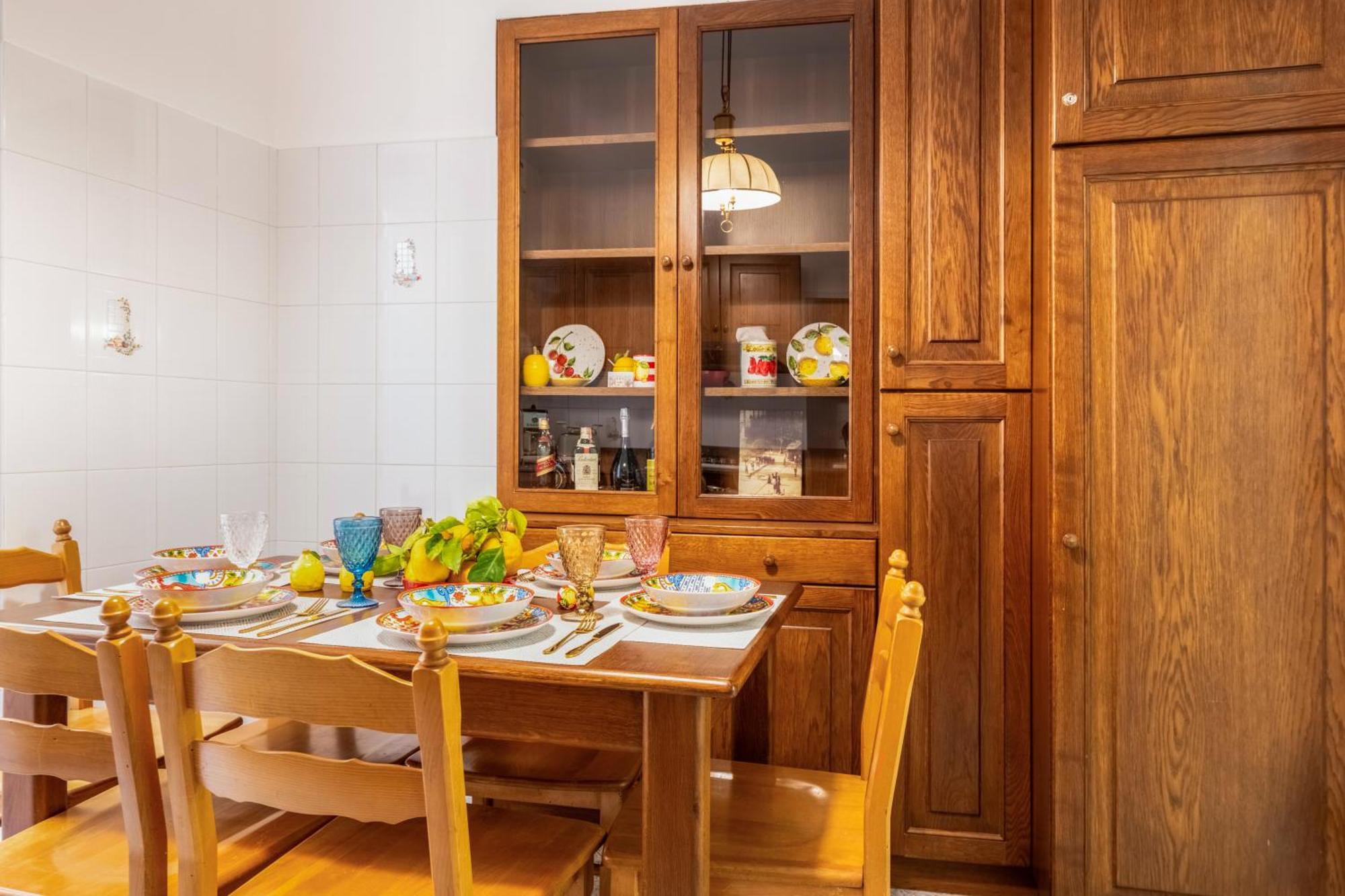 Suite Old Town Соренто Екстериор снимка